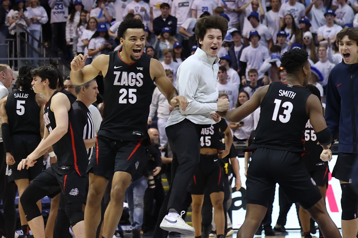 Gonzaga Bulldogs BYU Cougars32